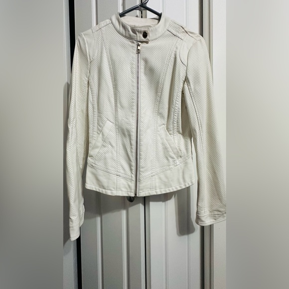 White leather jacket - Picture 2 of 11